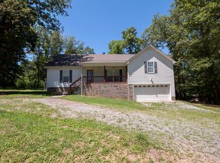 1079 Absher Branch Rd, Westmoreland, TN 37186