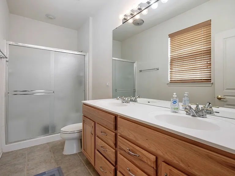 12452 Wedgemere Dr — Photo 14