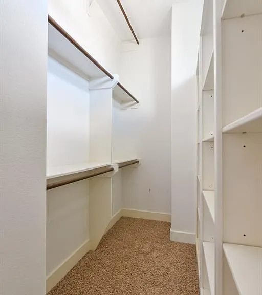 1807 W Webster St — Photo 21