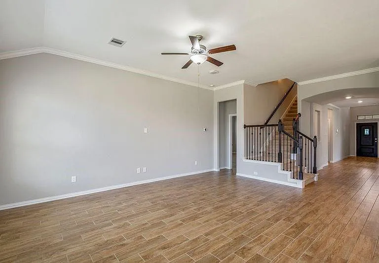 4411 Mimic Dr — Photo 8