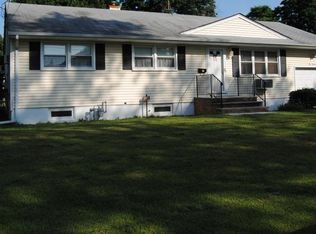 105 Cranbury Rd, Brick, NJ 08724