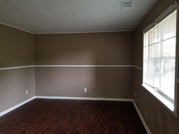 3rd image of 14 James Ave