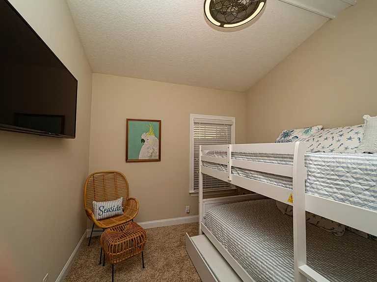 801 Mariners Cir — Photo 26
