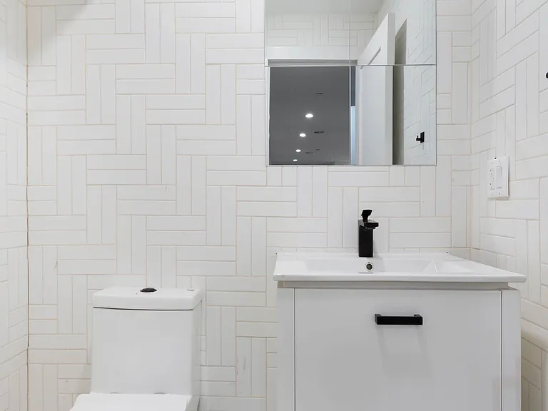 157 Lexington Ave #1 — Photo 5