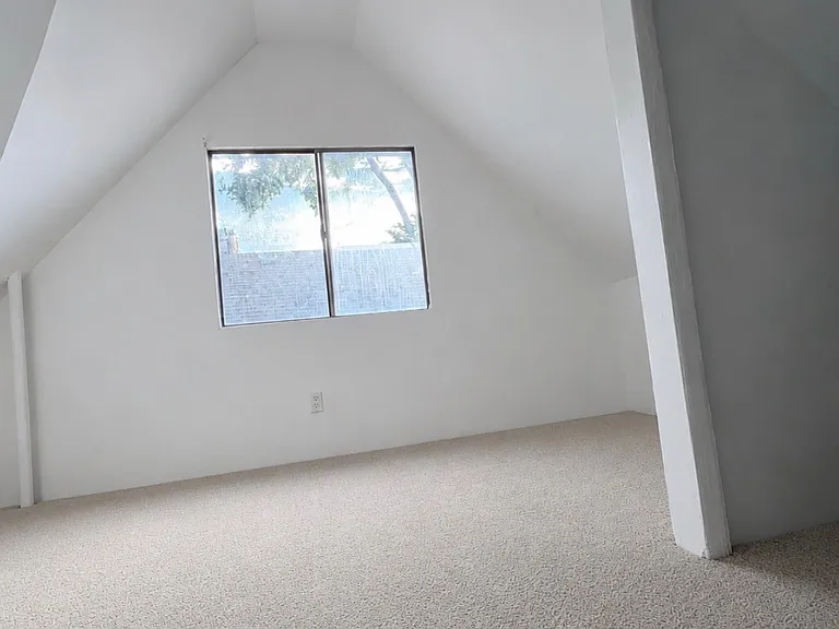 227 E Kensington Ave #3 — Photo 6