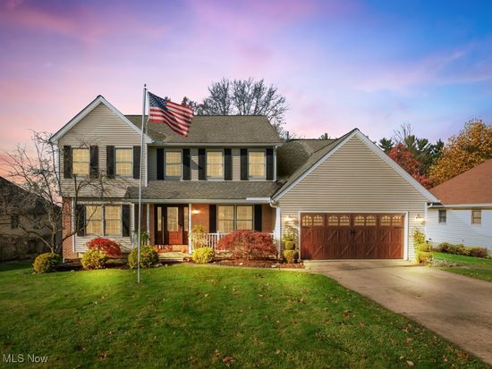 14092 Ashley Ln, North Royalton, OH 44133