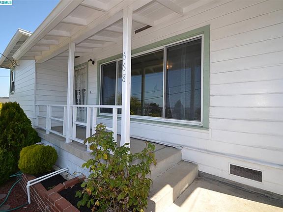 3rd image of 668 Amador St
