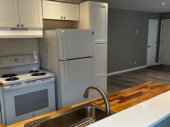 3rd image of 10E2 Jonquil Ln