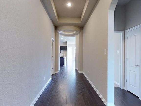 2nd image of 1413 Daffodil Ct