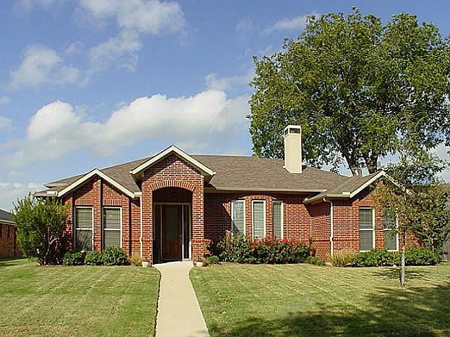1st image of 16049 Longvista Dr