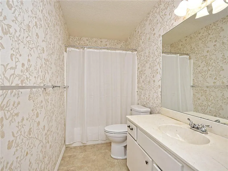 11502 Toledo Dr — Photo 24
