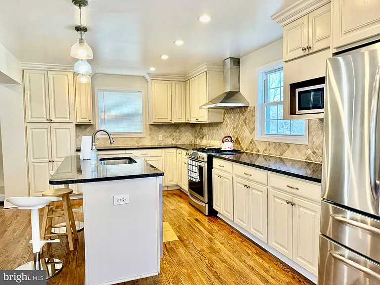 3210 Harford Rd — Photo 11