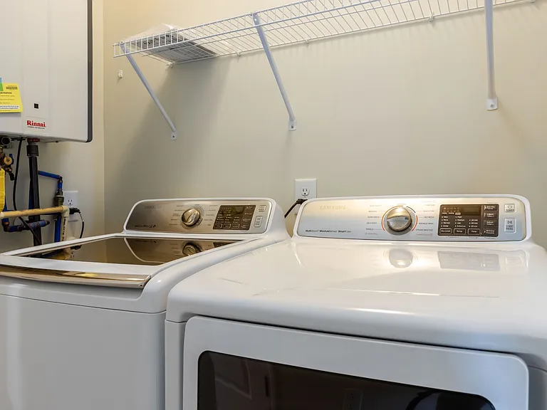 305 Kara Ln — Photo 22