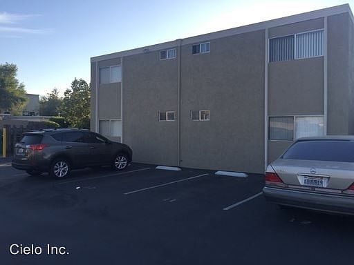2nd image of 633 E Park Ave APT 4