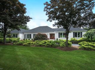 1 Old Farm Ln, Lebanon, NJ 08833