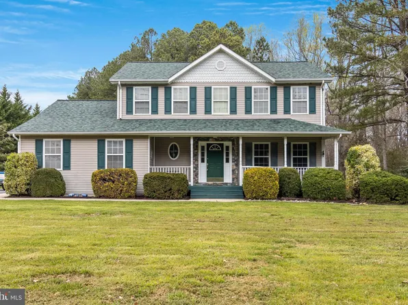 47294 Amanda St, Park Hall, MD 20667