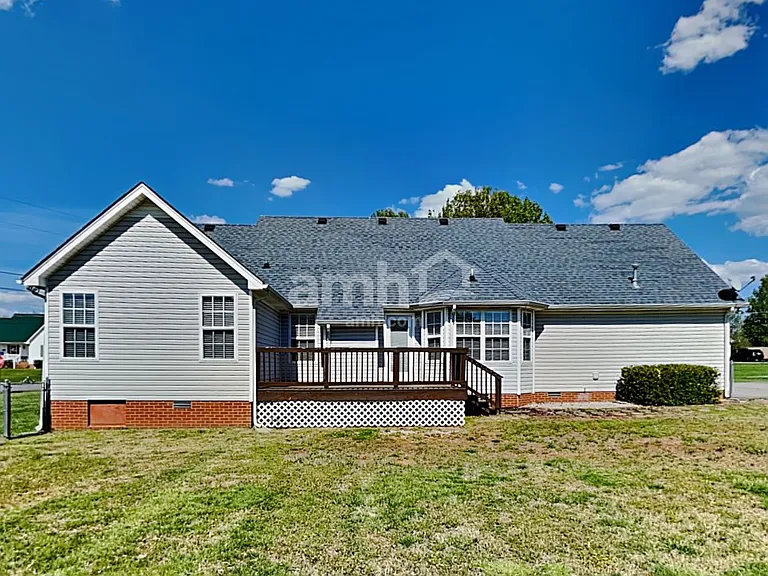 115 Crenshaw Dr — Photo 20