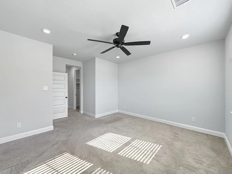 9525 Thorncrown Ln — Photo 13