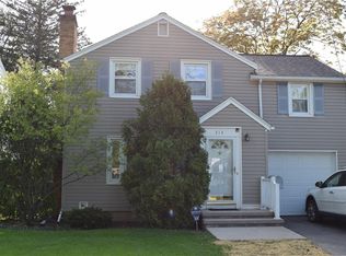 314 Castleman Rd, Rochester, NY 14620