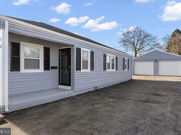 2nd image of 23 Lea Rd