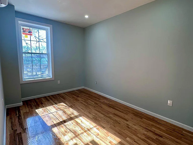 34 Gunther Pl #1 — Photo 6