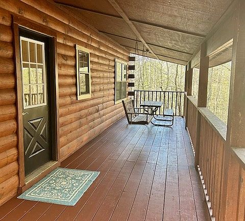 5th image of 124 Holly Ridge Ln