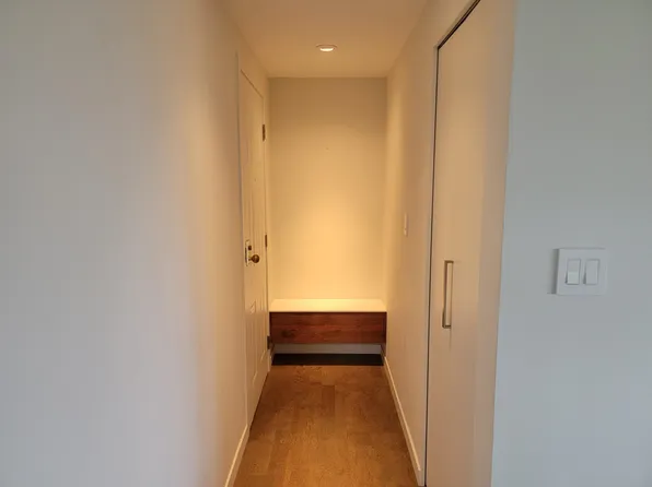 1166 W 11th Ave #701, Vancouver, BC V6H 1K3