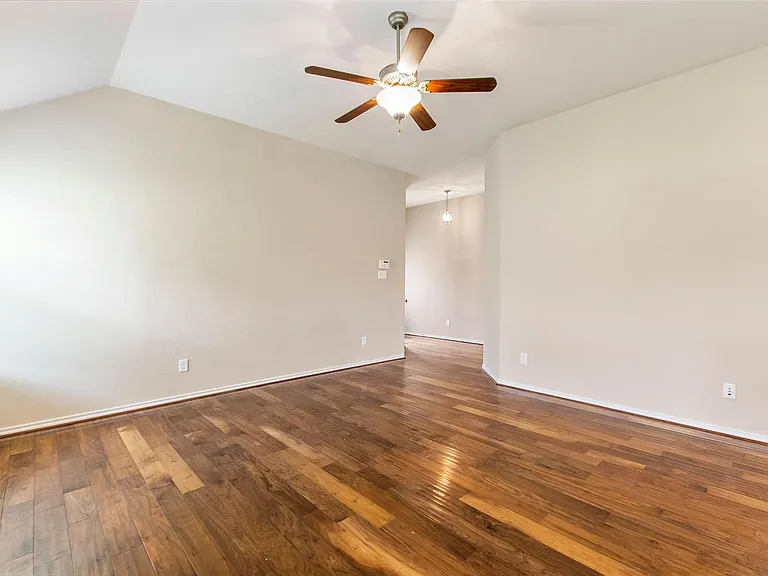 8746 Sunny Gallop Dr — Photo 9