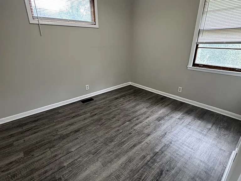 541 Ben Allen Rd — Photo 9