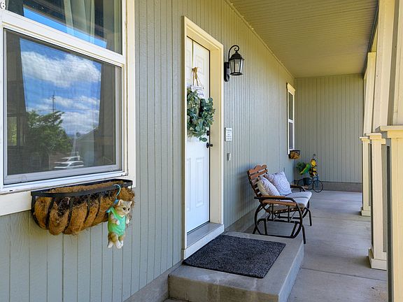 5th image of 6074 Pebble Ct