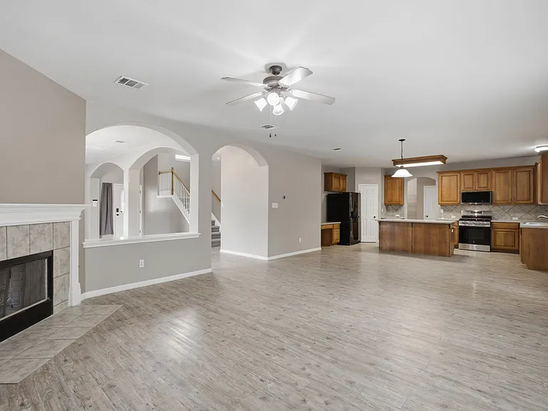 2302 Brookhollow Ter — Photo 20