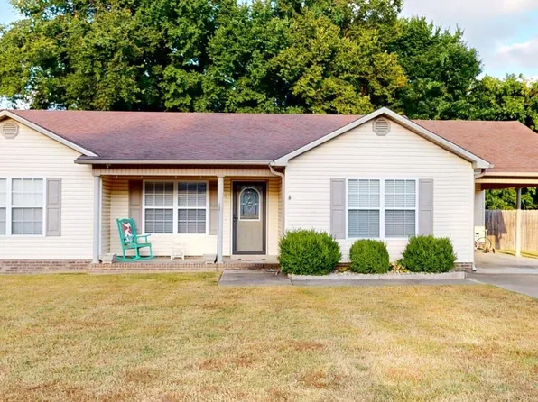 908 Granite Dr, Newbern, TN 38059