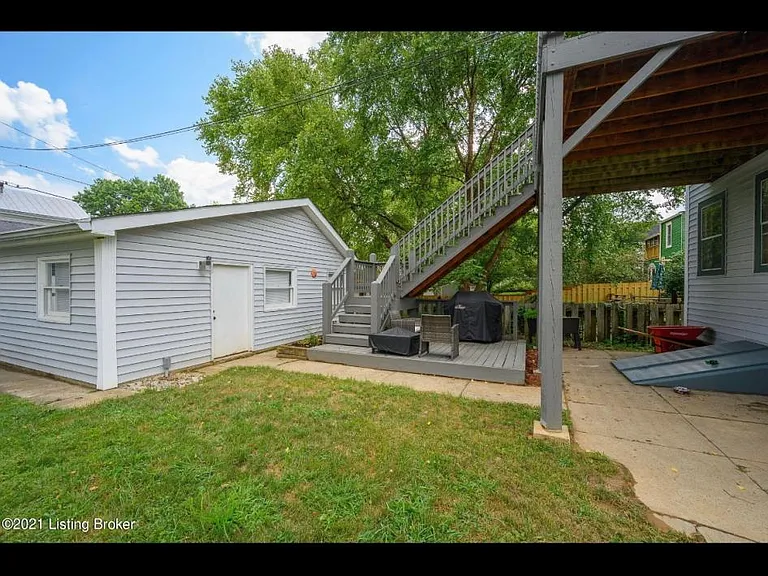1300 Bellwood Ave — Photo 2