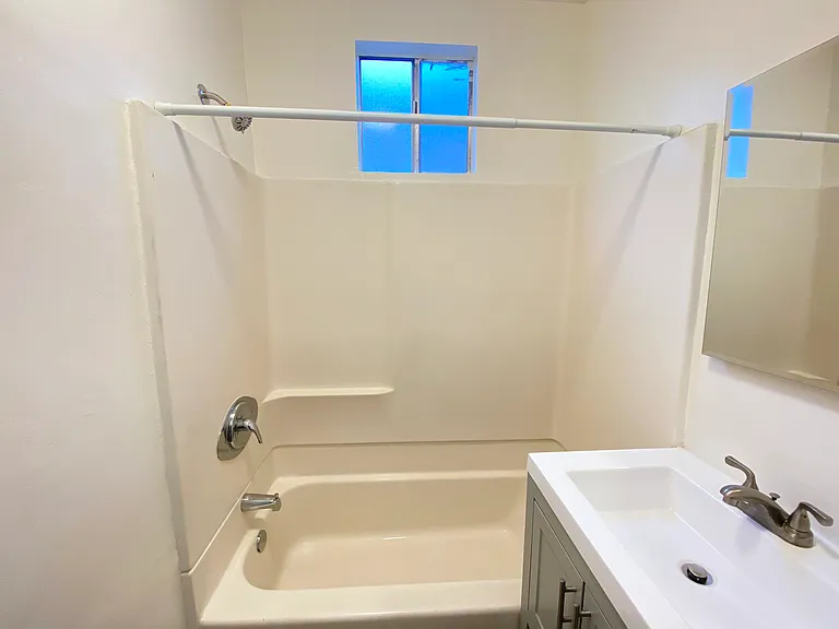 1770 Gaviota Ave #15 — Photo 11