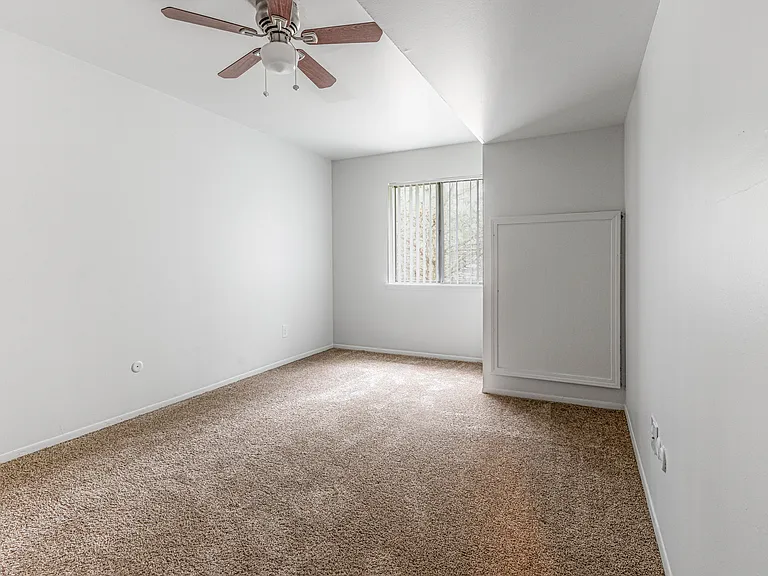 Coppertree Apartments & Townhomes — Photo 42