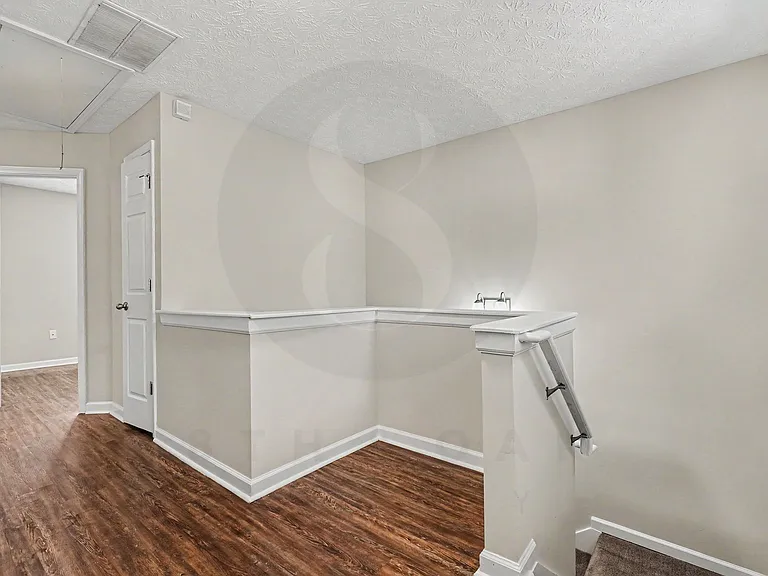 4561 Parkway Cir — Photo 16