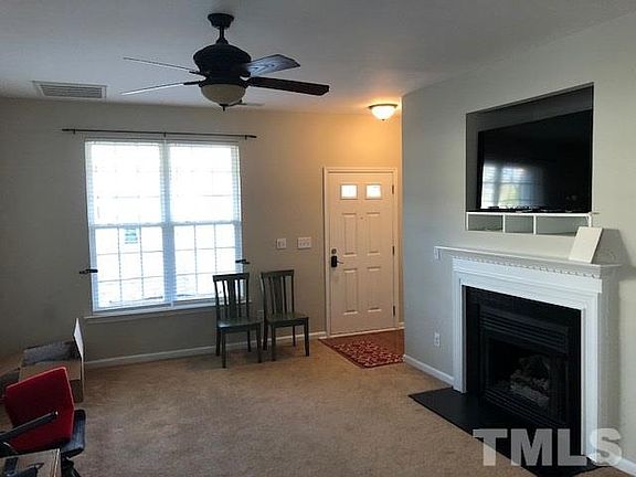 5th image of 517 Woodson Dr