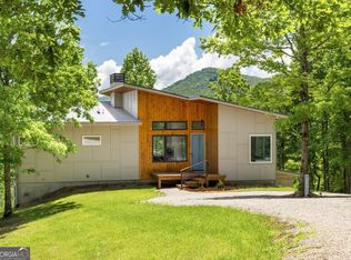 209 Brannon Ridge Rd, Young Harris, GA 30528