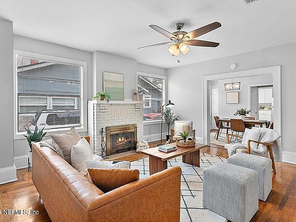 3rd image of 1203 CHERRY Street
