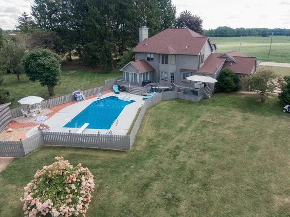 6075 K Dr S, East Leroy, MI 49051