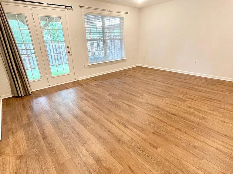 2403 Cypress Green Ln — Photo 28