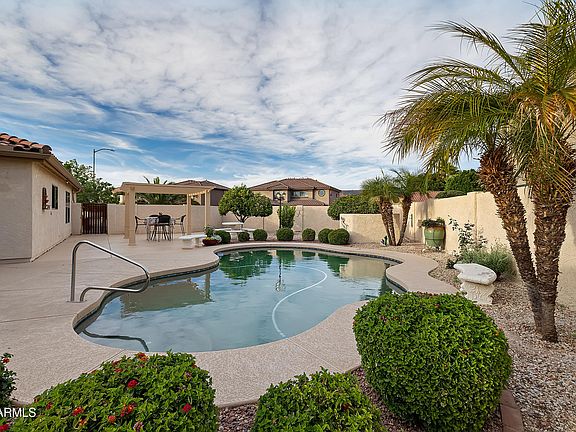 3rd image of 15797 W Maui Lane