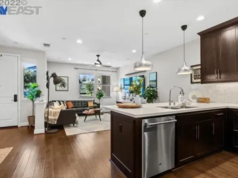 271 Fennel Way — Photo 20