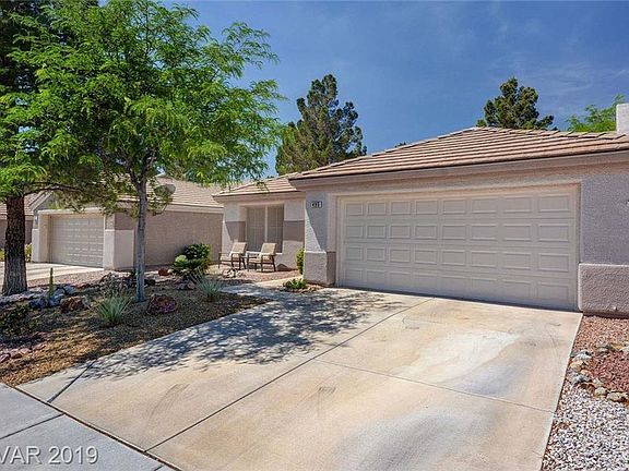 3rd image of 495 Dart Brook Pl
