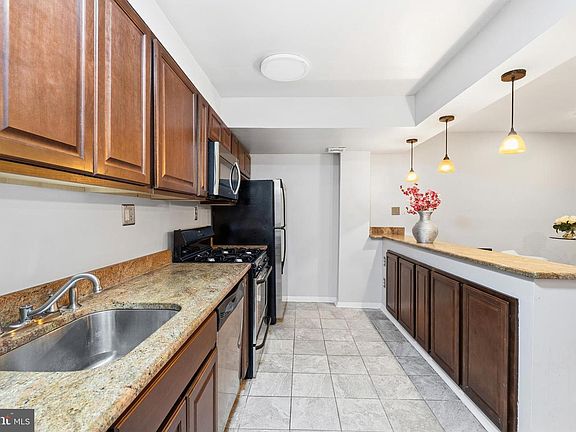 5th image of 2609 Wagon Dr #354