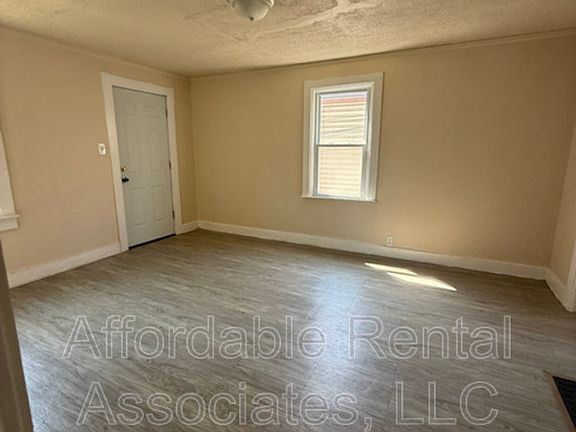4th image of 1235A S 22nd St