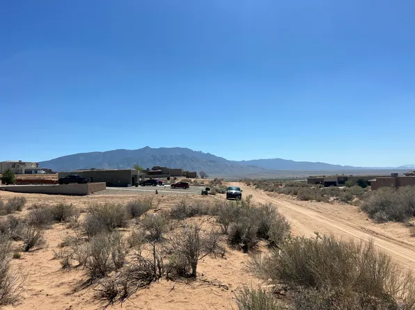 6605 Granada Rd NE, Rio Rancho, NM 87144