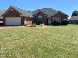 208 Meadowlark Cv, Medina, TN 38355