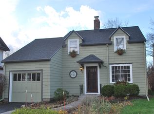 89 Tarrytown Rd, Rochester, NY 14618