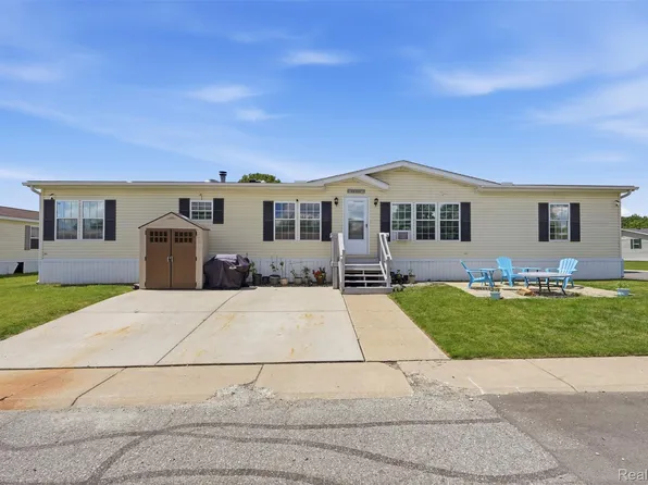 28725 Parkview, Flat Rock, MI 48134
